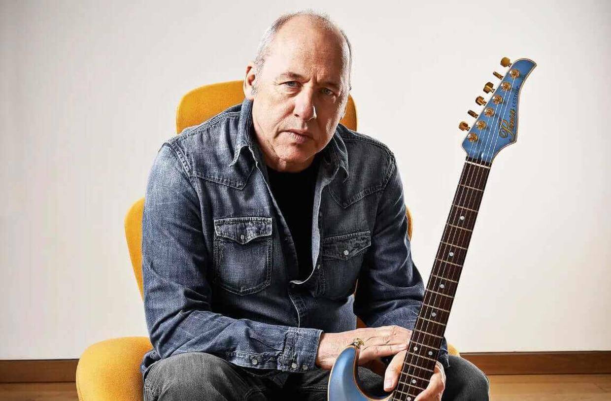How to Play Guitar Like Mark Knopfler: Technique, Gear, and Signature Sound