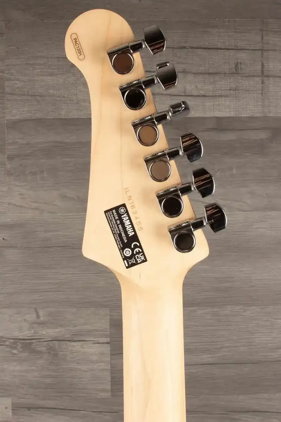 Yamaha Pacifica 120HVW - MusicStreet