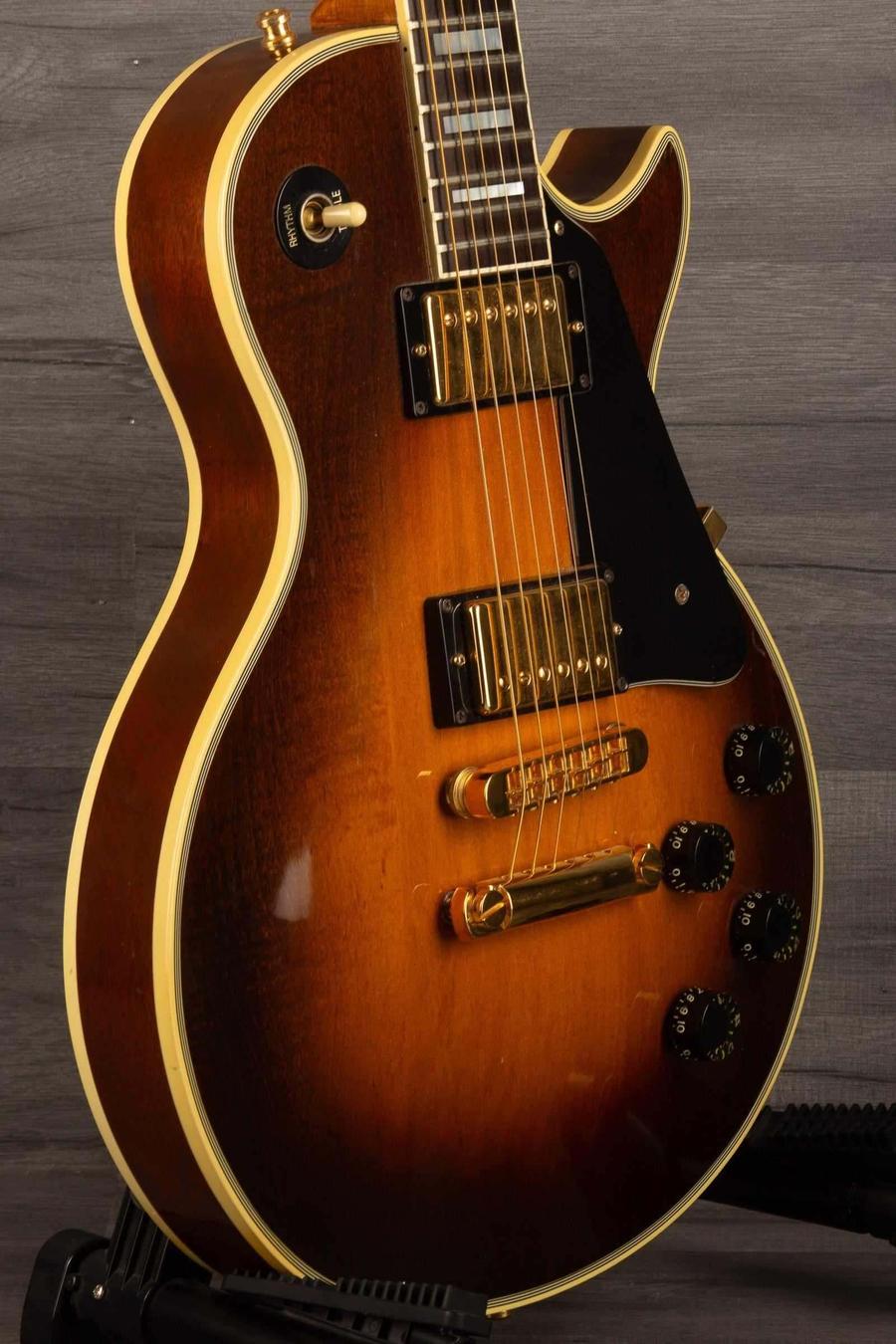 USED - Gibson 1982 Les Paul Custom - Antique sunburst close-up showing excellent condition and gold hardware.