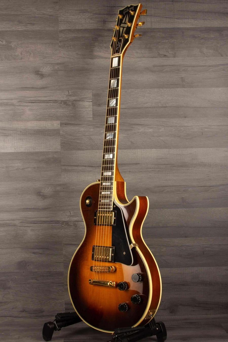 USED - Gibson 1982 Les Paul Custom - Antique sunburst in excellent condition with gold hardware and original electronics.