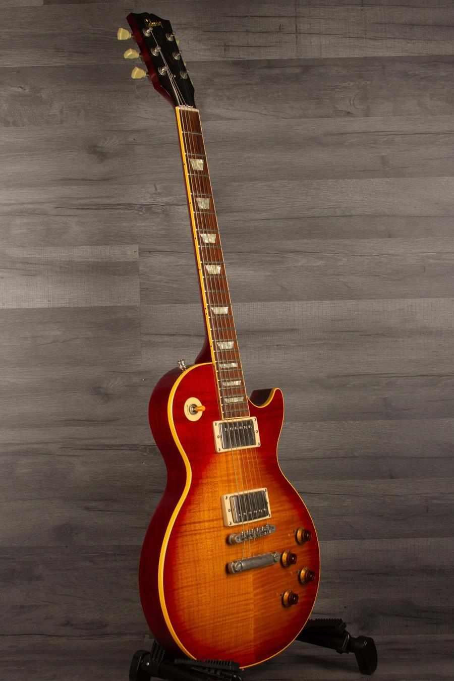 USED - Gibson 1991 Les Paul Promo '59 in excellent condition with a stunning flame top and original case.