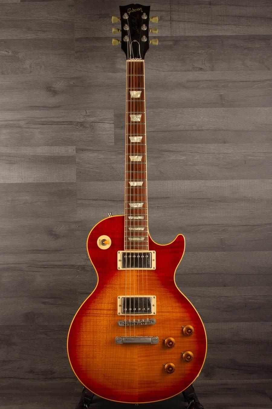 USED - Gibson 1991 Les Paul Promo '59 in excellent condition with flame top and original case.