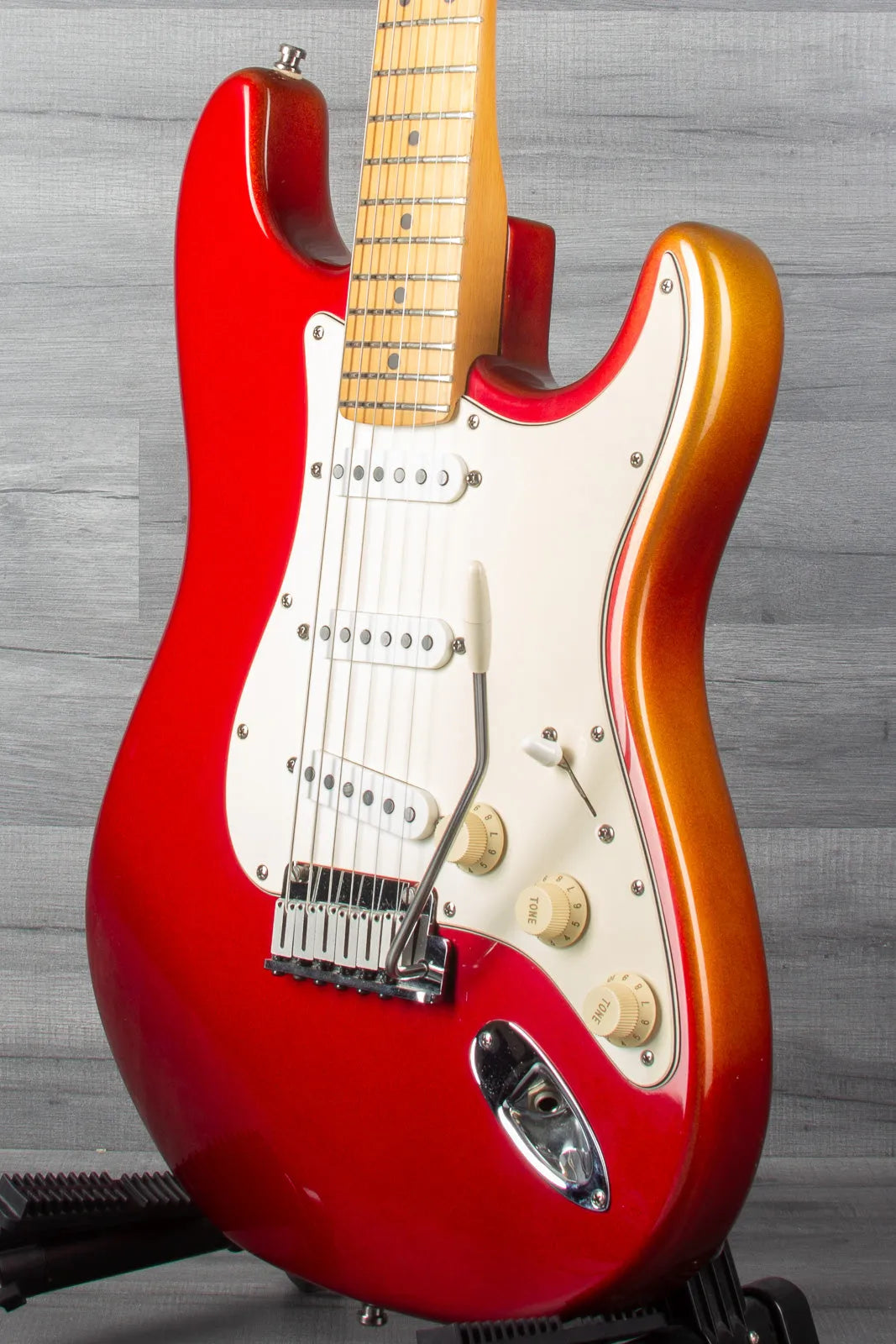 USED - 1995 Fender American Standard Stratocaster, Maple Fingerboard, Candy Apple Red