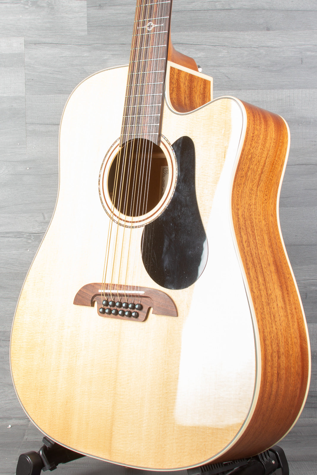 USED - Alvarez AD60E 12 string Dreadnought