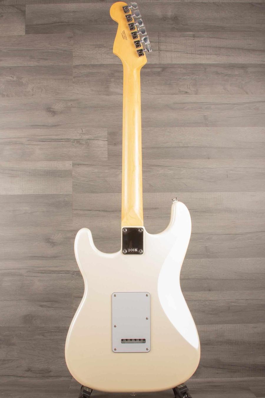Fender Standard Stratocaster® Olympic white - MusicStreet