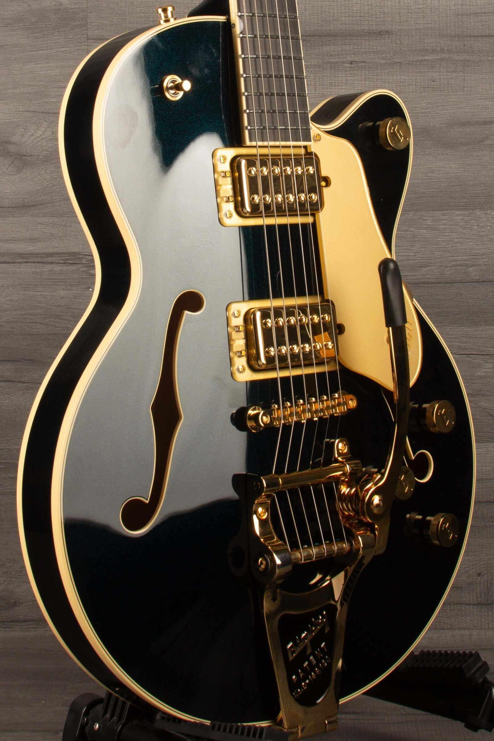 Gretsch Broadkaster® Jr. LX Center Block guitar with Bigsby® and gold hardware in Midnight Sapphire.