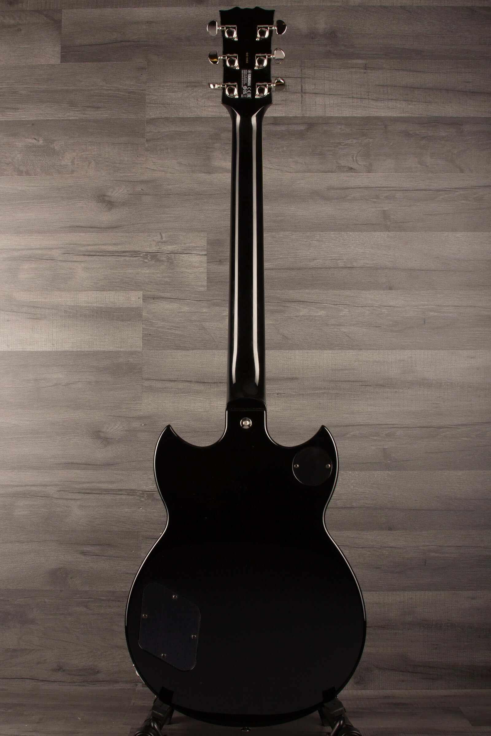 *B-stock Yamaha SG1802 Black - Premium Electric Guitar