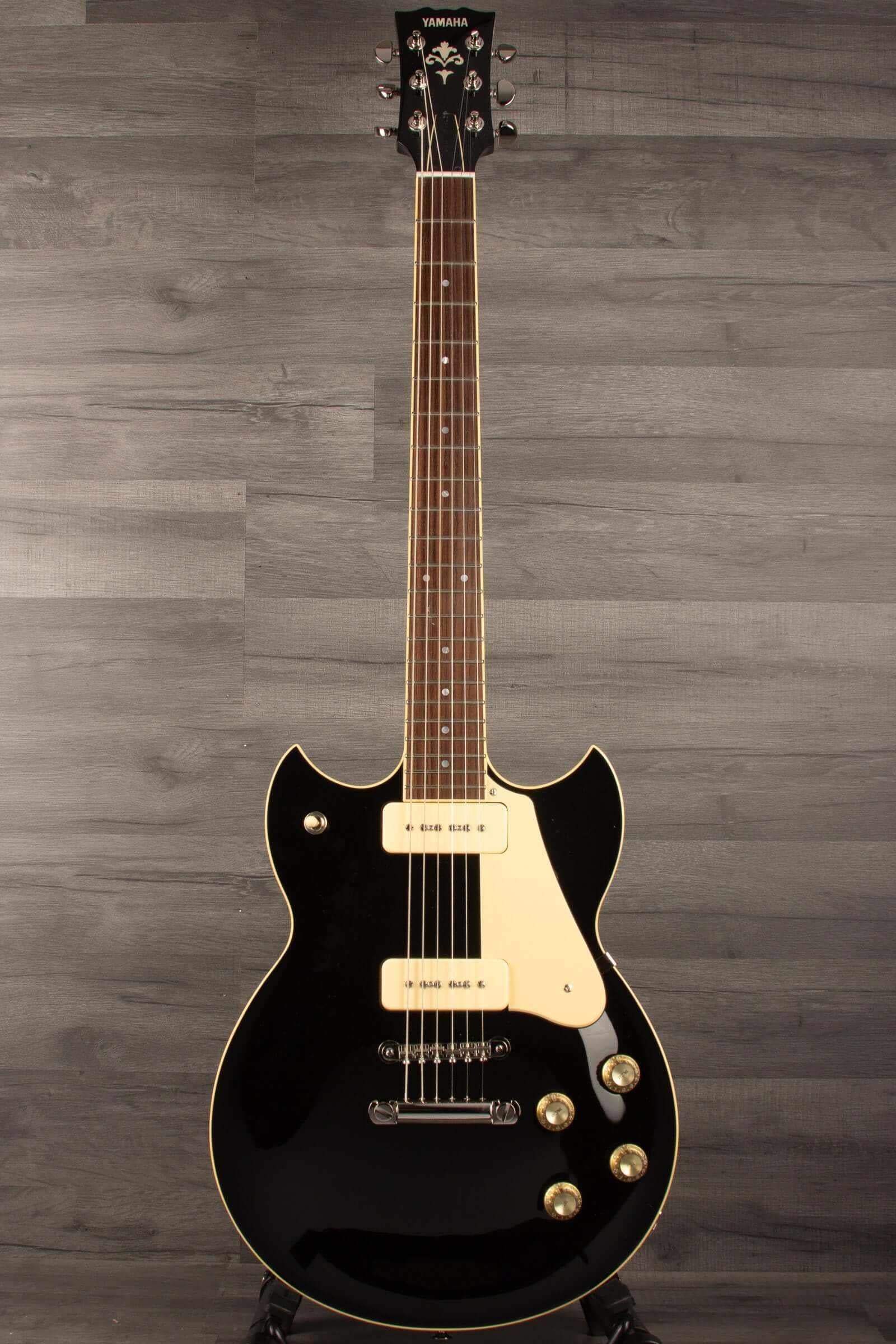 *B-stock Yamaha SG1802 Black - Premium Electric Guitar
