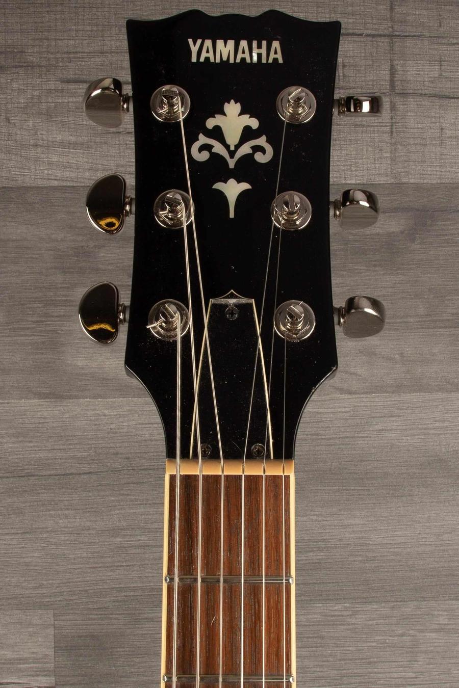 B-stock Yamaha SG1802 Black - Premium Electric Guitar