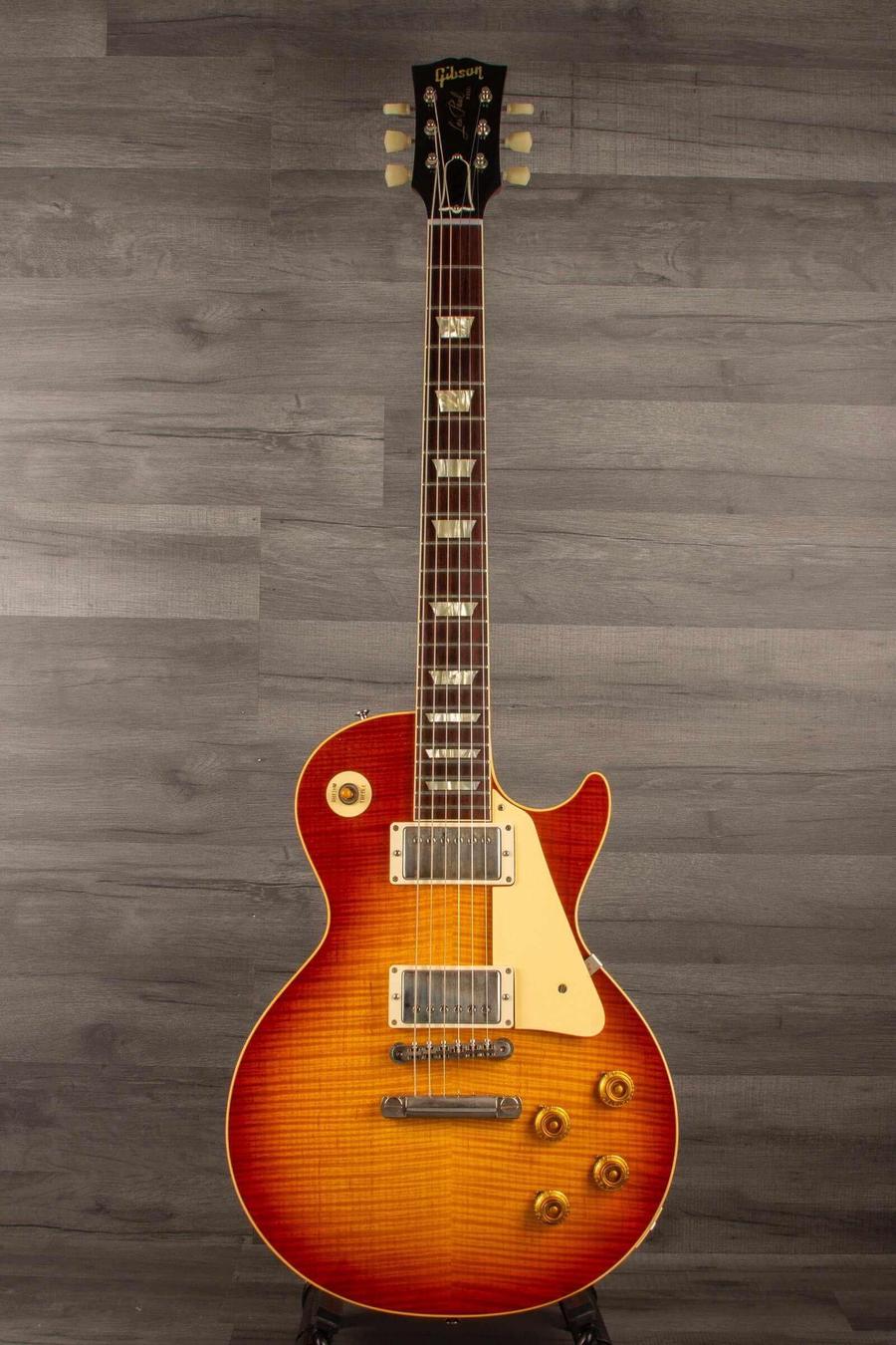 USED Gibson Murphy Lab Ultra Light Aged, Royal tea burst '59 Les Paul electric guitar with Mahogany neck and Rosewood fingerboard.