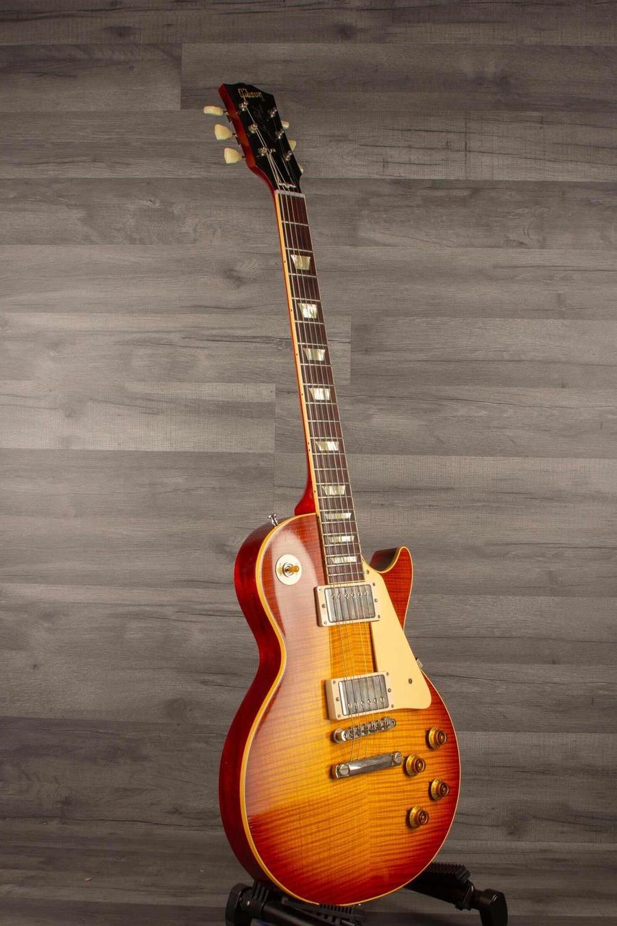 USED Gibson Murphy Lab Ultra Light Aged, Royal tea burst '59 Les Paul guitar with classic inlays and vintage vibe.