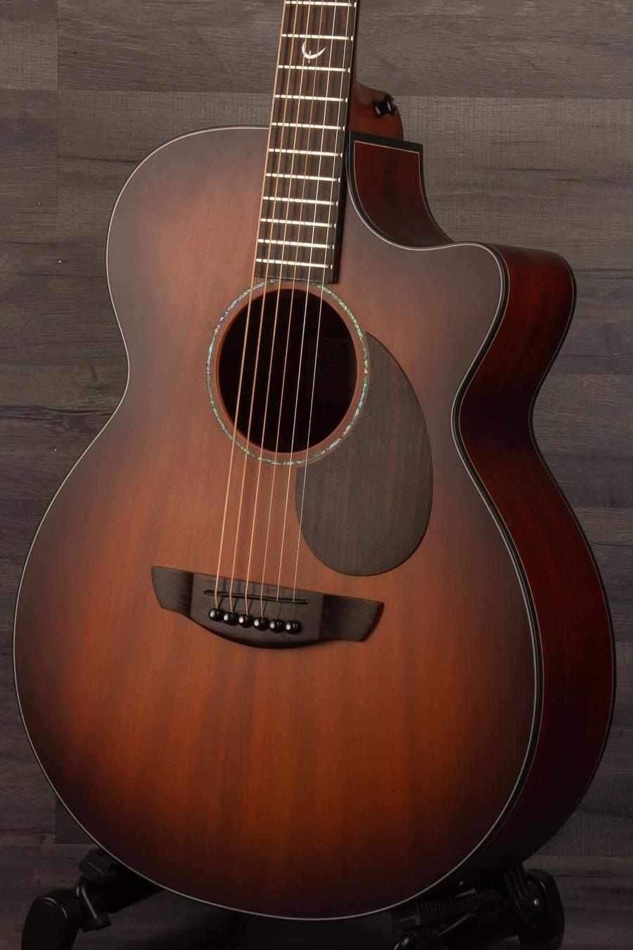 USED - Faith Nexus Venus - Solar Flare acoustic guitar in excellent condition, showcasing Solar Flare Burst finish.