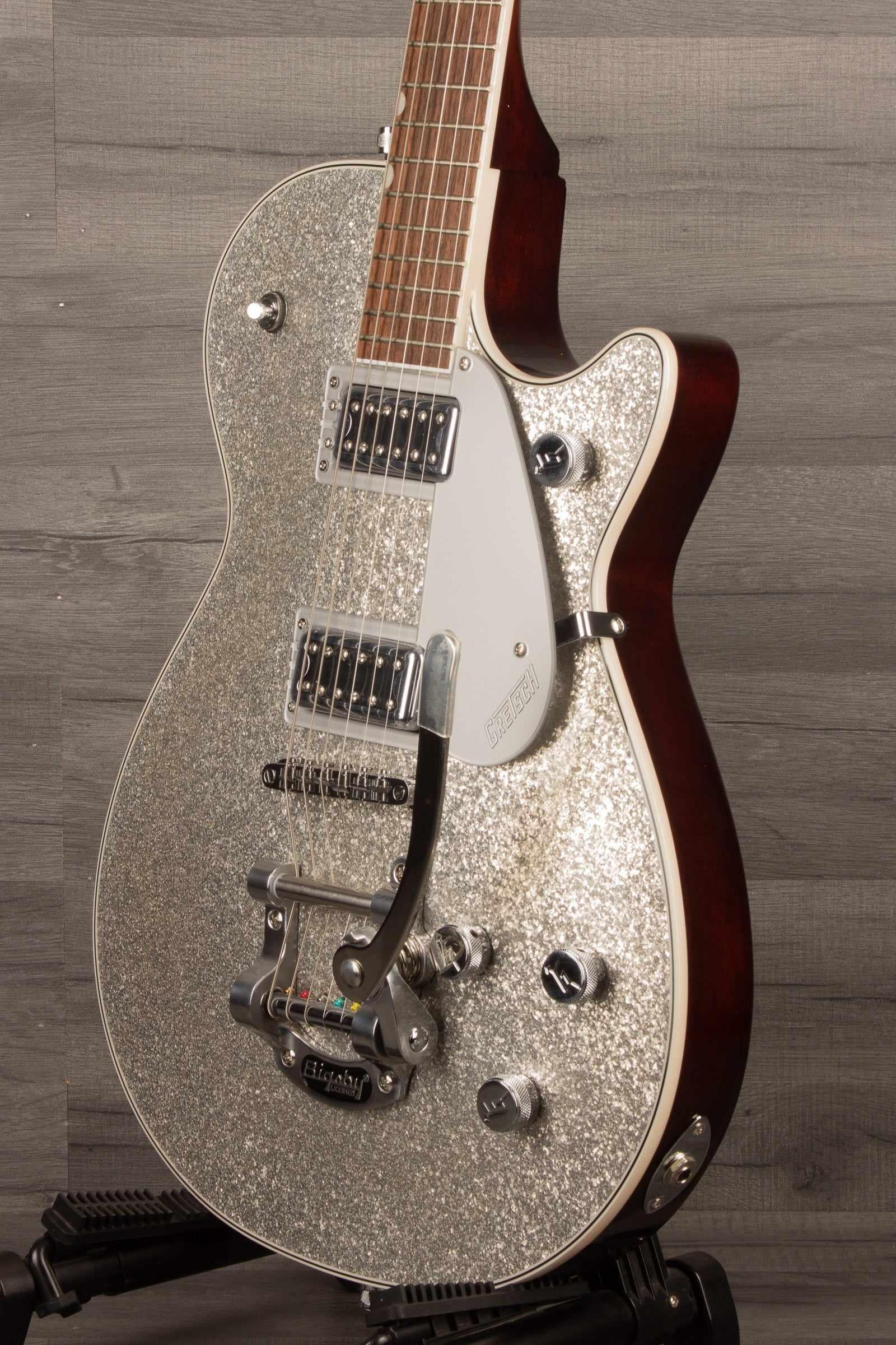 B Stock Gretsch G5230T Electromatic Sparkle Jet FT Single-Cut with Bigsby in Silver Sparkle finish.