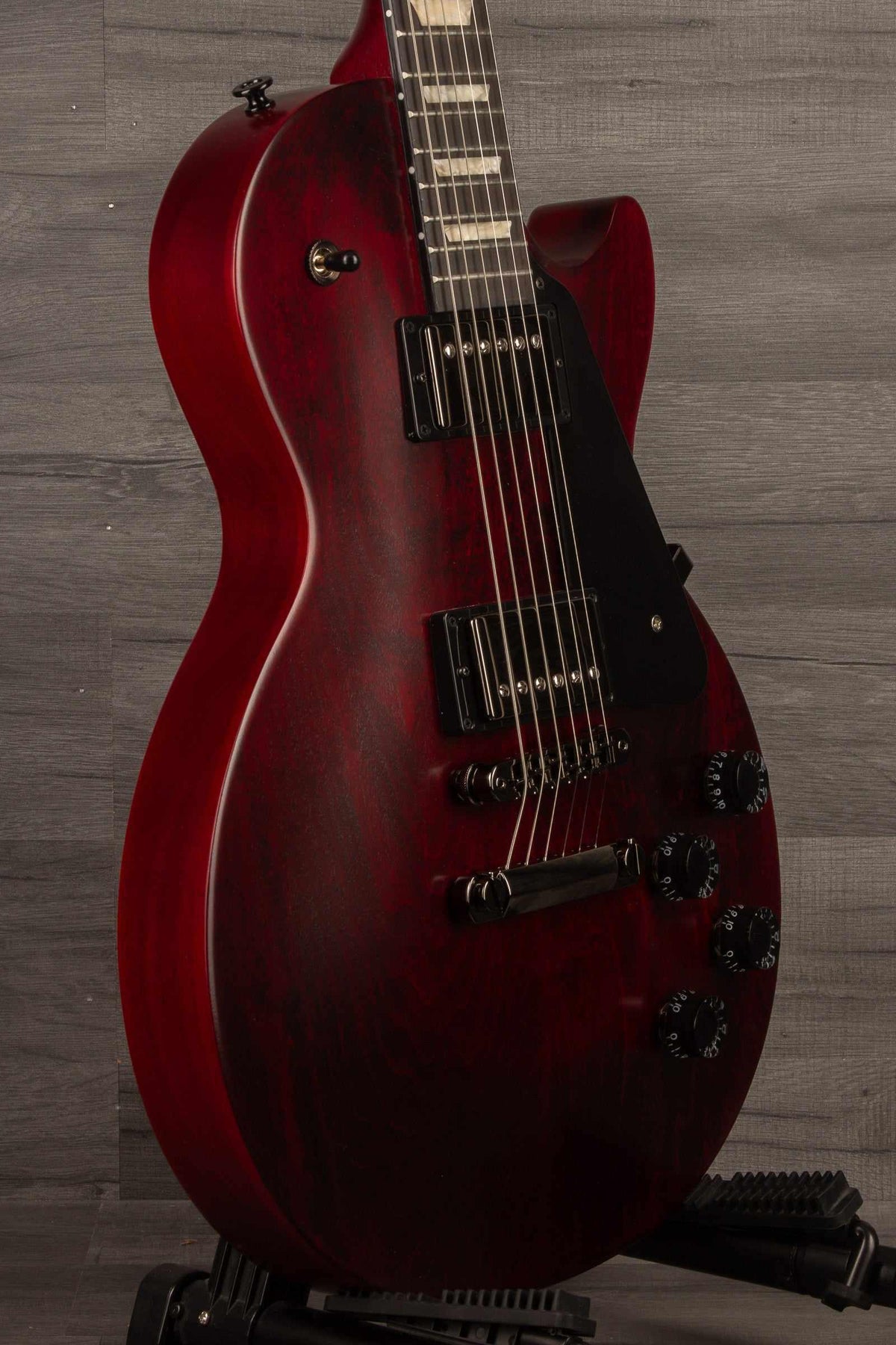 Gibson Les Paul Modern Studio, Satin Wine red - MusicStreet