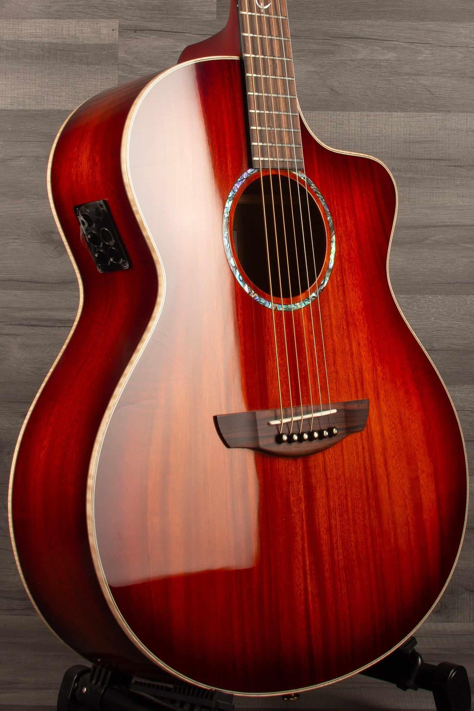 Faith Neptune E/Cut Blood Moon