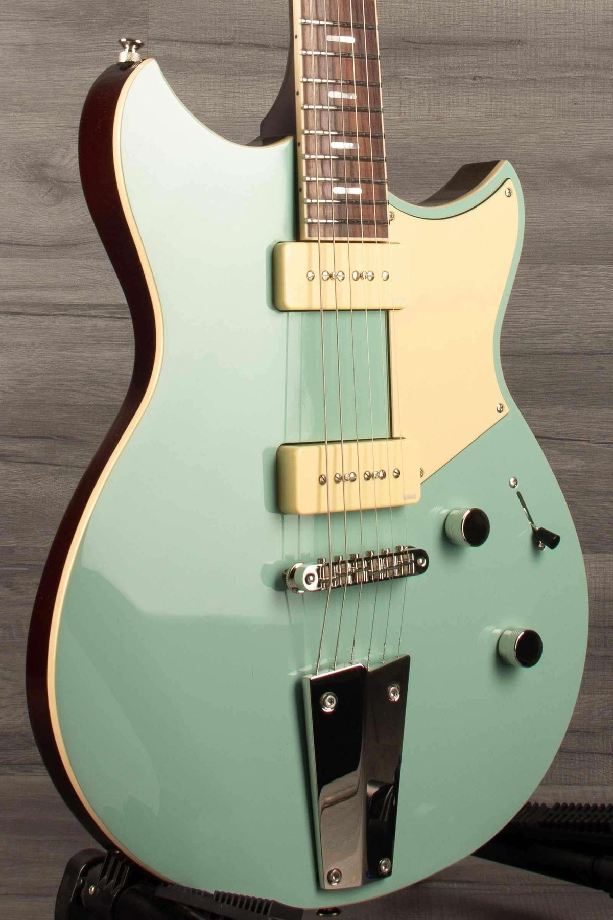 Yamaha RSS02T Revstar - Sonic Blue - MusicStreet