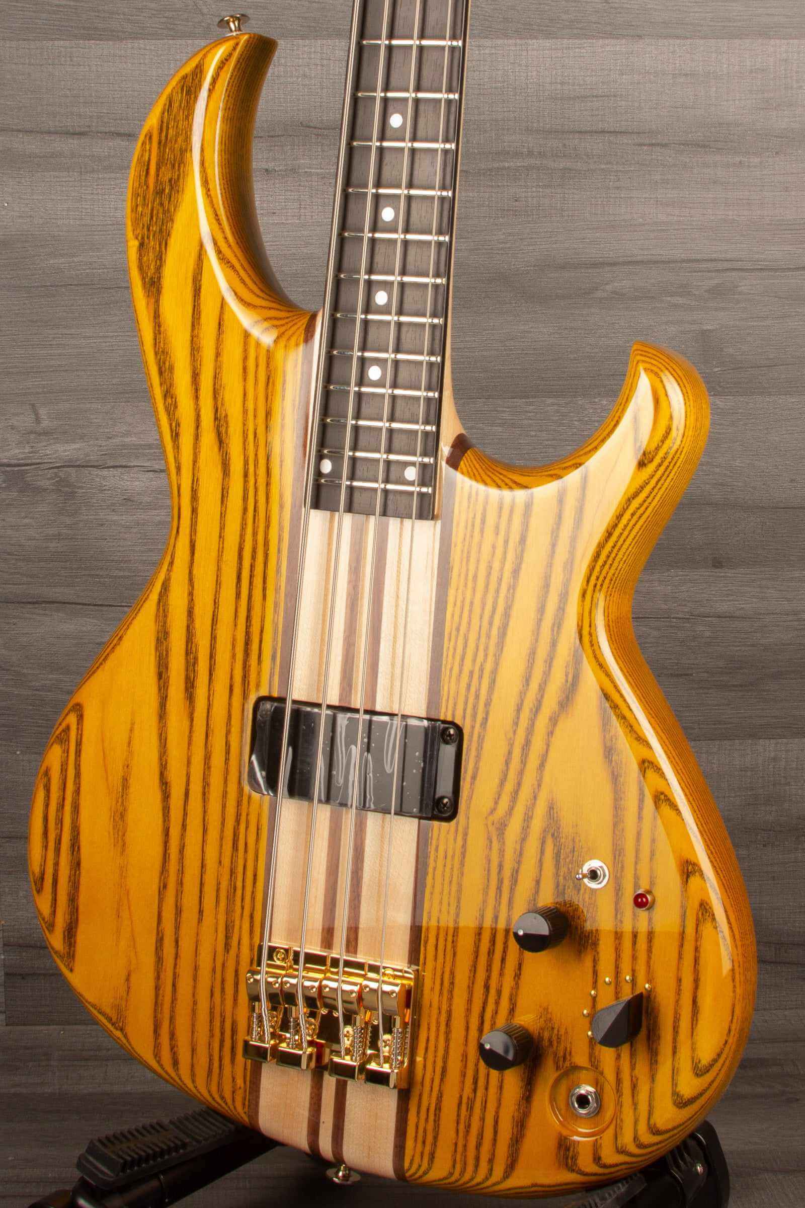 Aria SB-1000 (Japanese) Oak Finish - Bass Guitar
