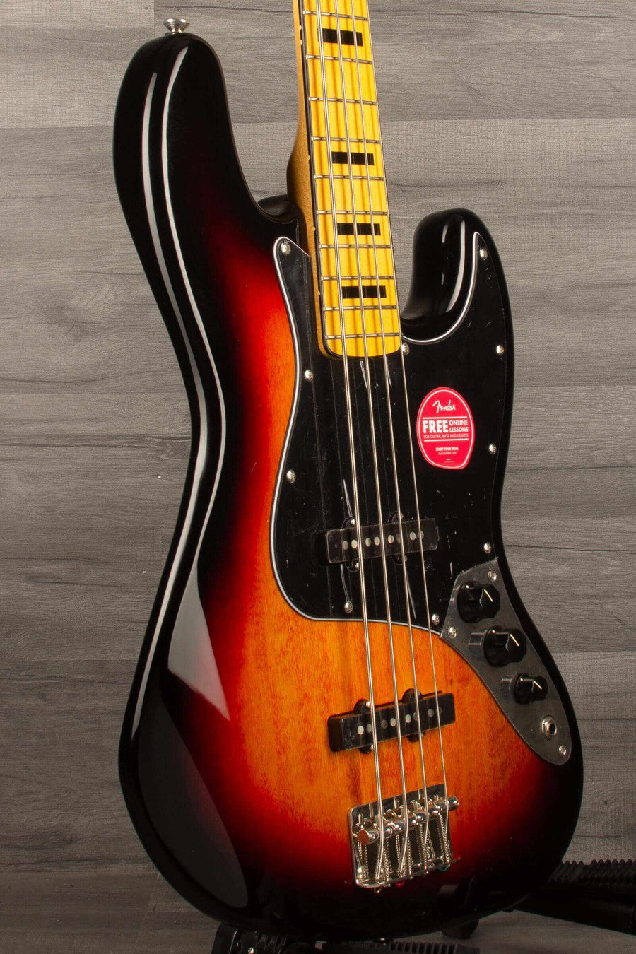 Squier Classic Vibe '70s Jazz Bass Guitar - 3 Tone Sunburst