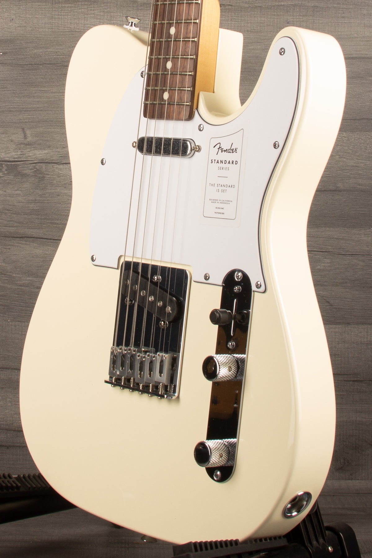 Fender Standard Telecaster®, Laurel Fingerboard, White Pickguard, Olympic White - MusicStreet