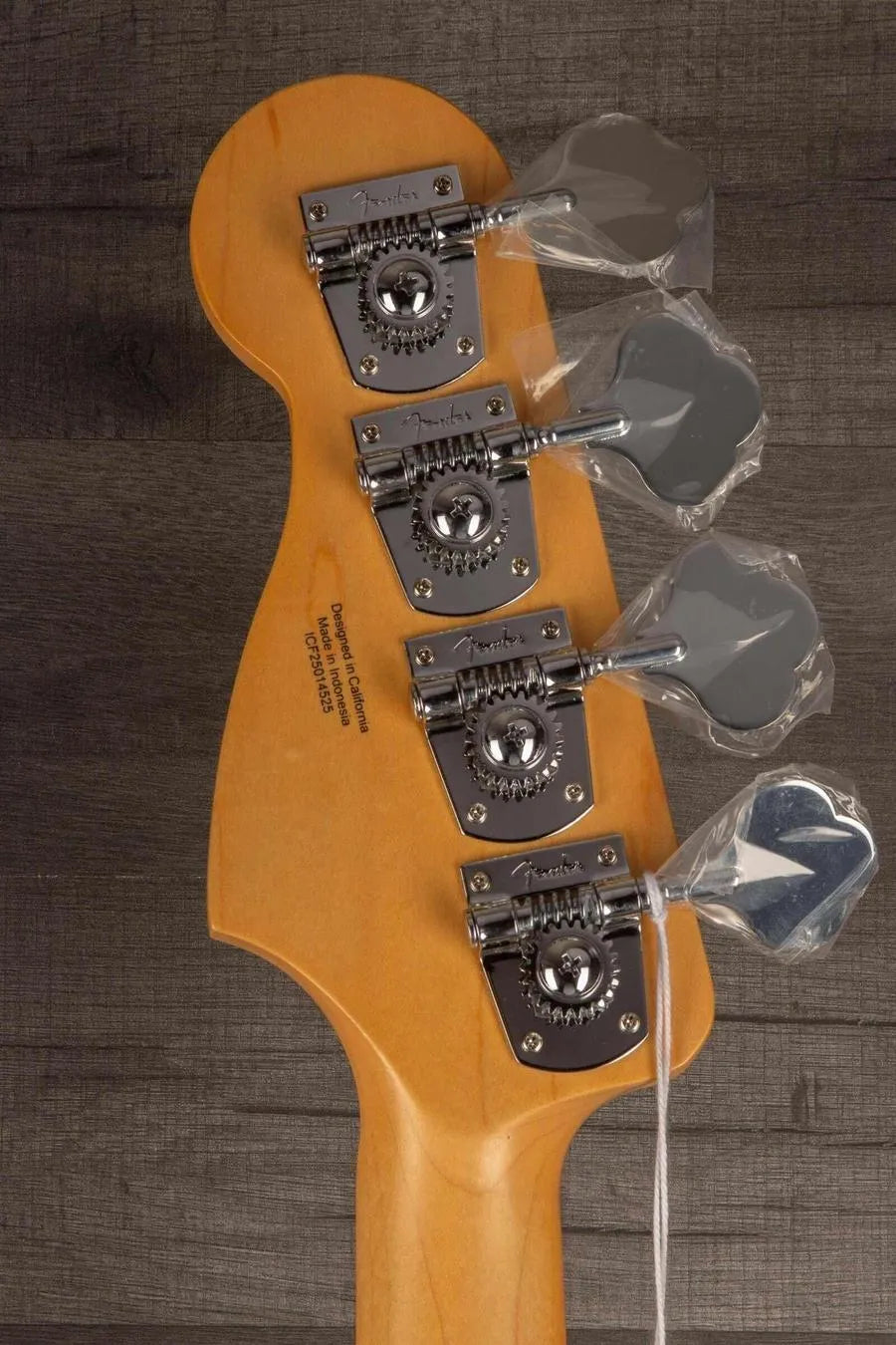 Fender Standard P Bass, Candy Cola - MusicStreet