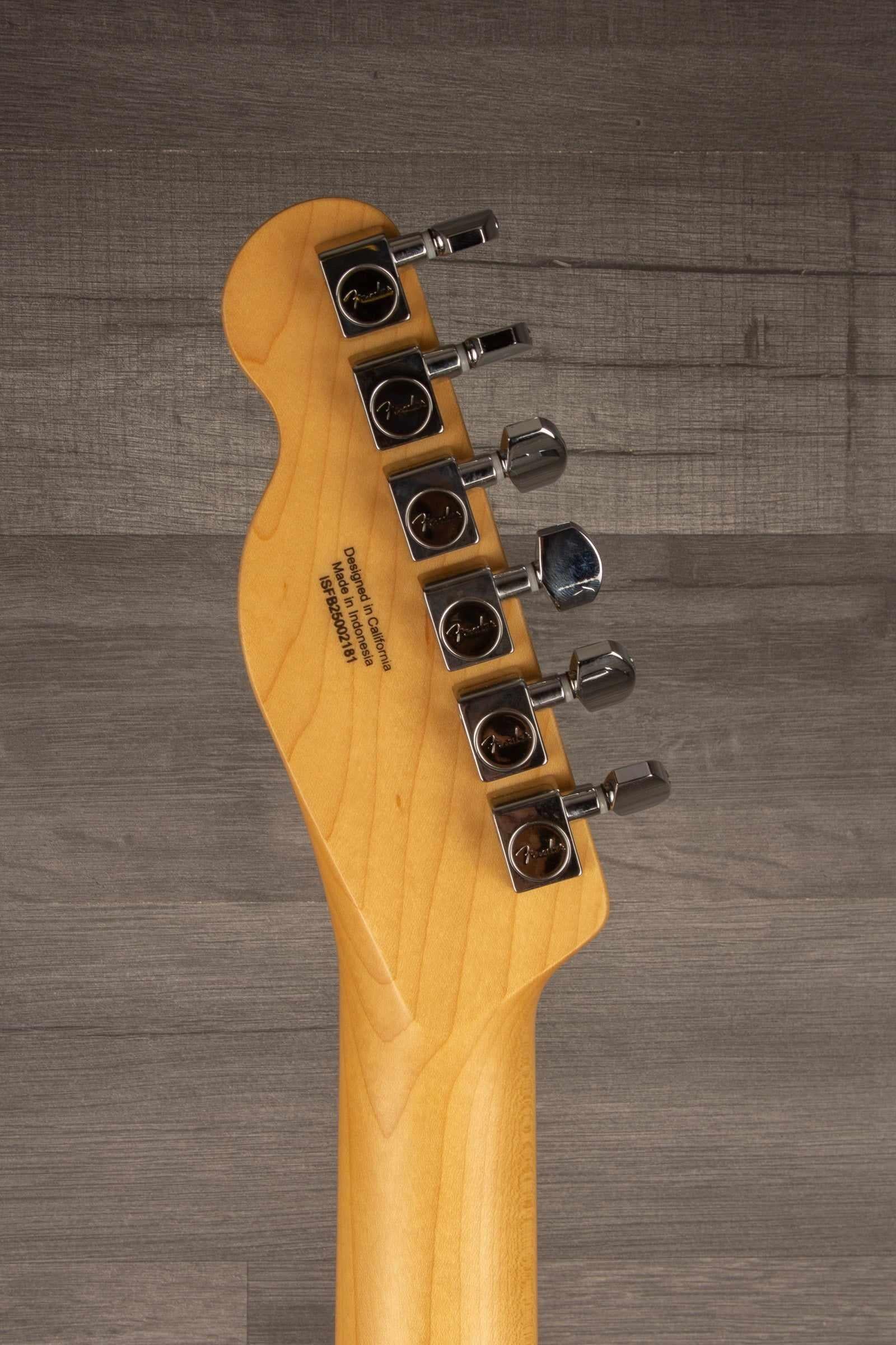 Fender Standard Telecaster®, Maple Fingerboard, Black Pickguard, Butterscotch Blonde