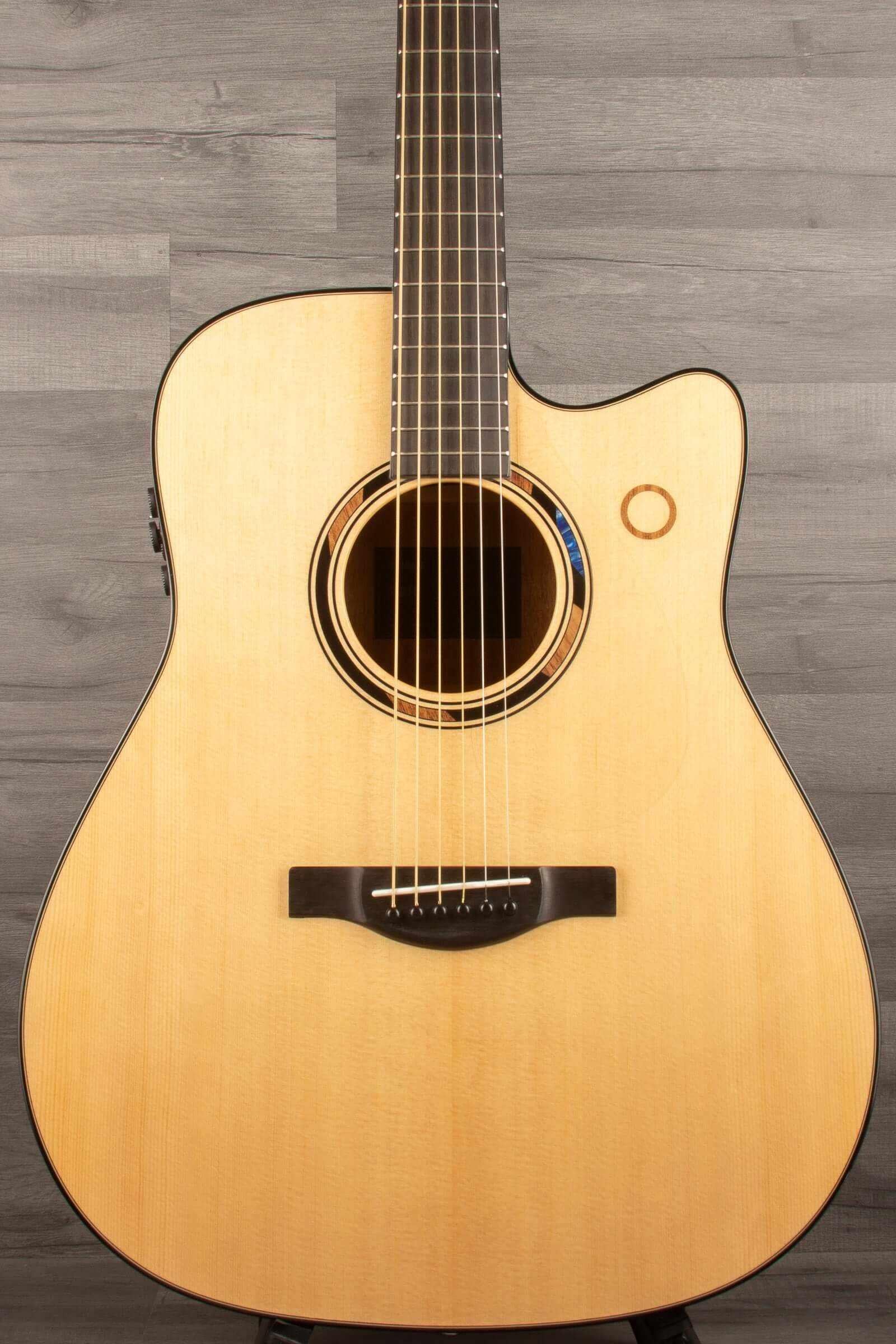 Yamaha TAG3C TransAcoustic Guitar - Natural