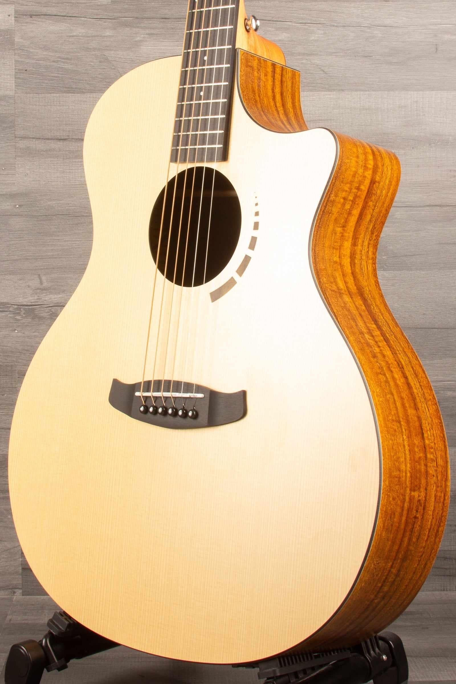 Tanglewood - TM6CE Metropolitan Auditorium Venetian Cutaway Electro Acoustic, KoA