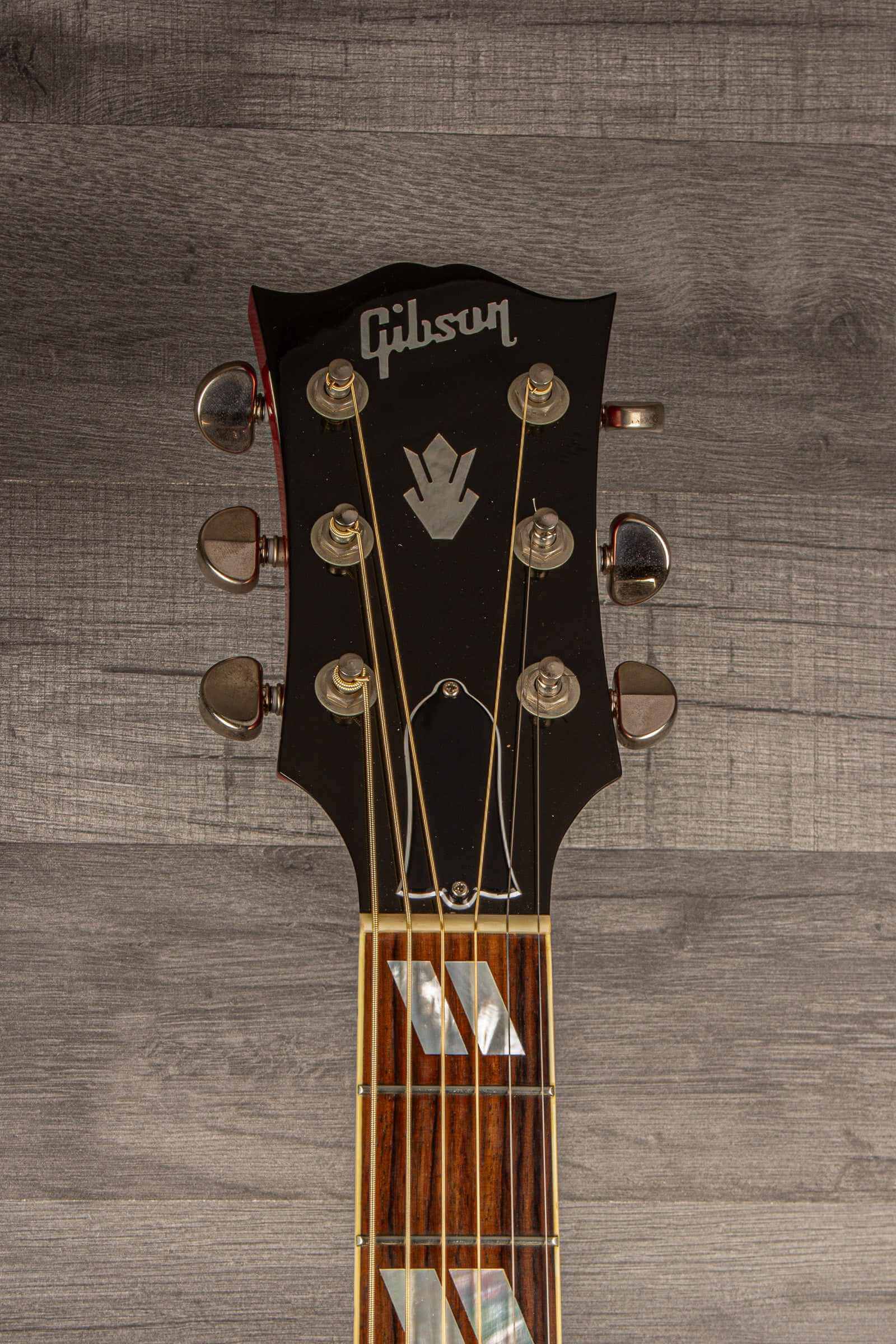 USED - Gibson Dove Acoustic Guitar