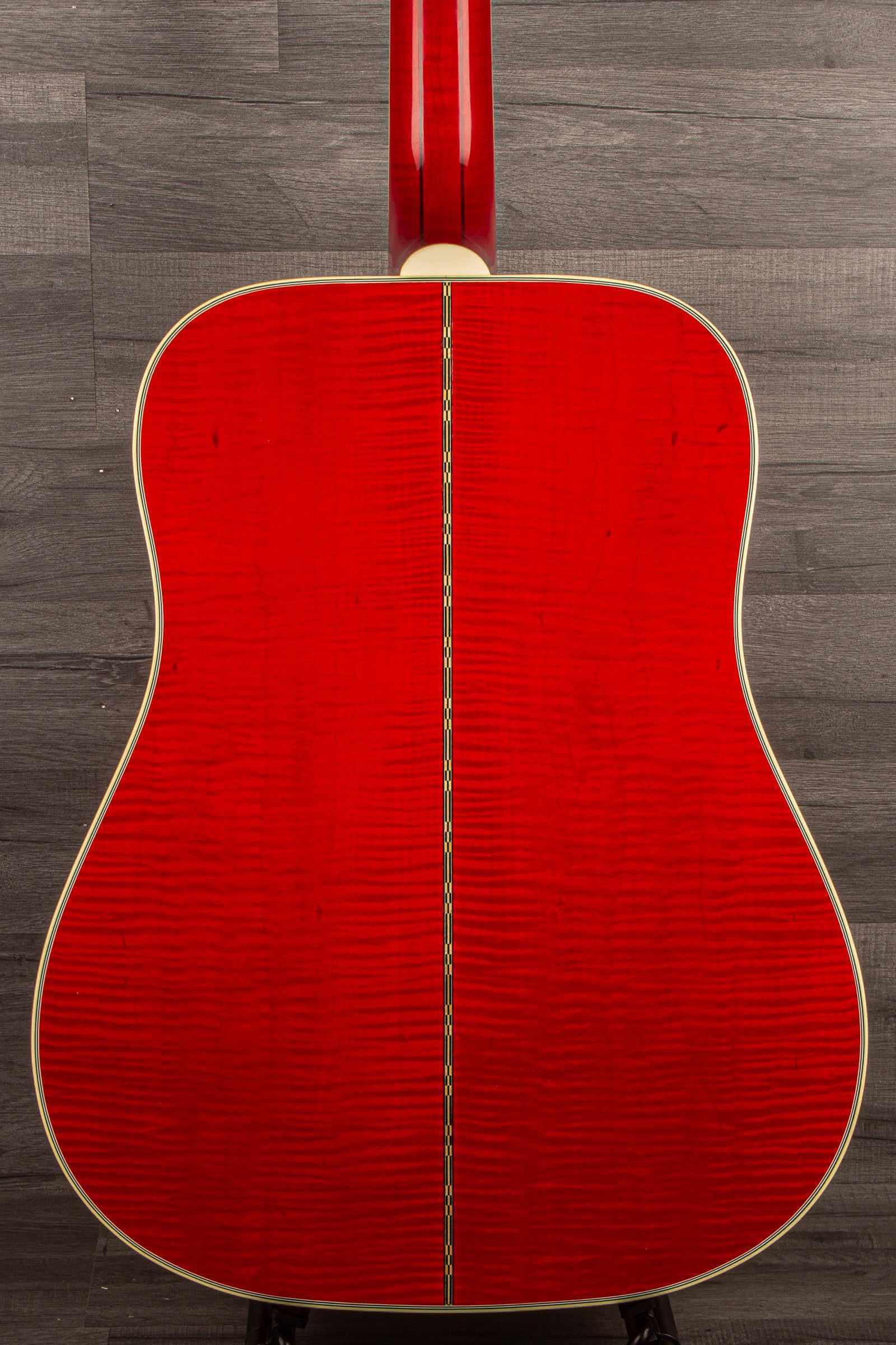 USED - Gibson Dove Acoustic Guitar