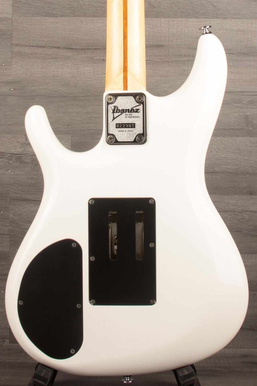 USED - Ibanez JS2400 Electric Guitar White