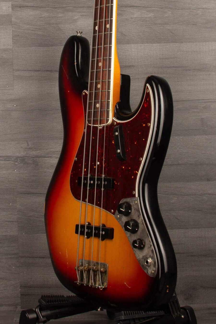 USED - Fender American Vintage II '66 Jazz Bass - 3 Tone Sunburst (aged finish)