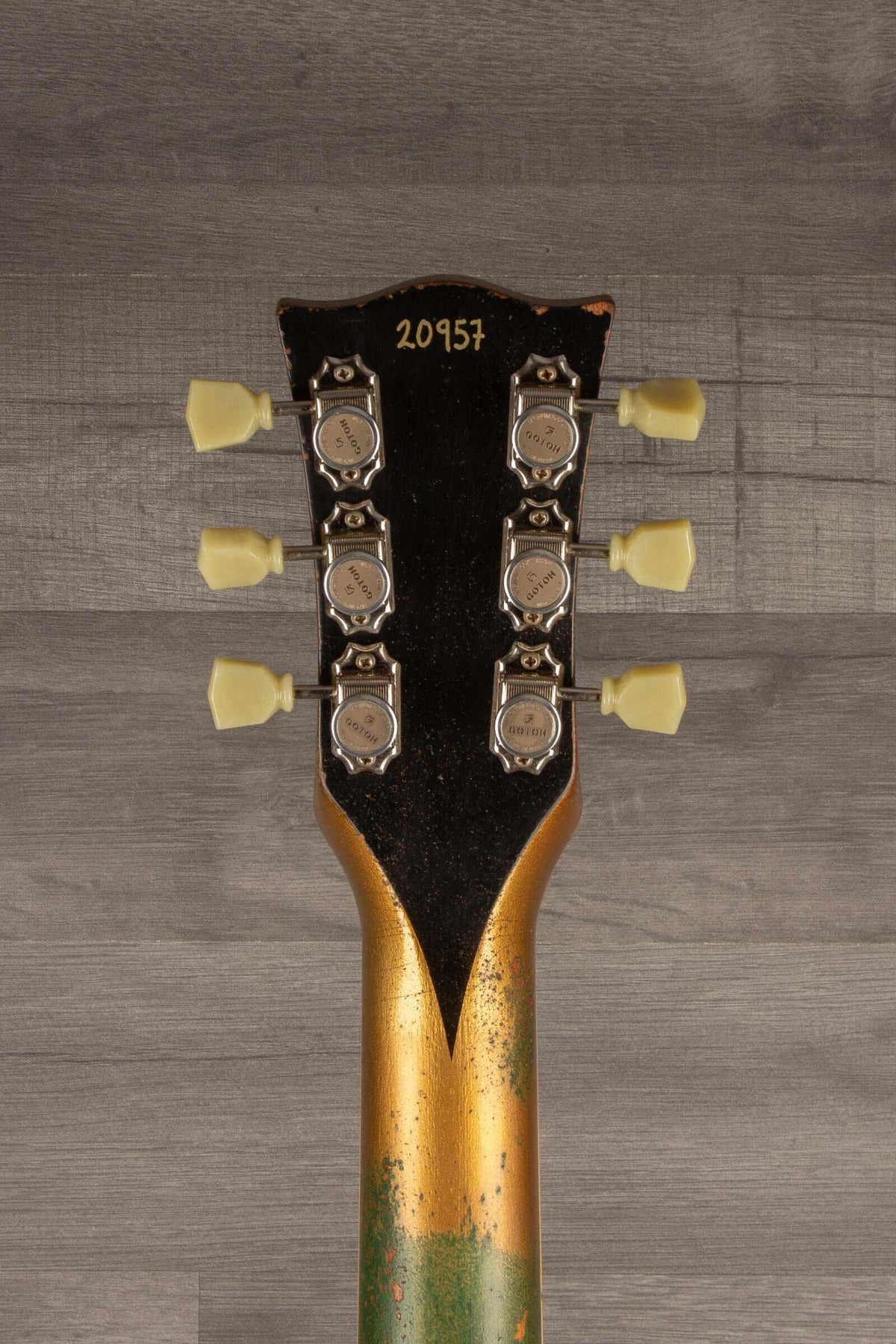 Rock 'n Roll Relics Starfighter - Goldtop heavy relic
