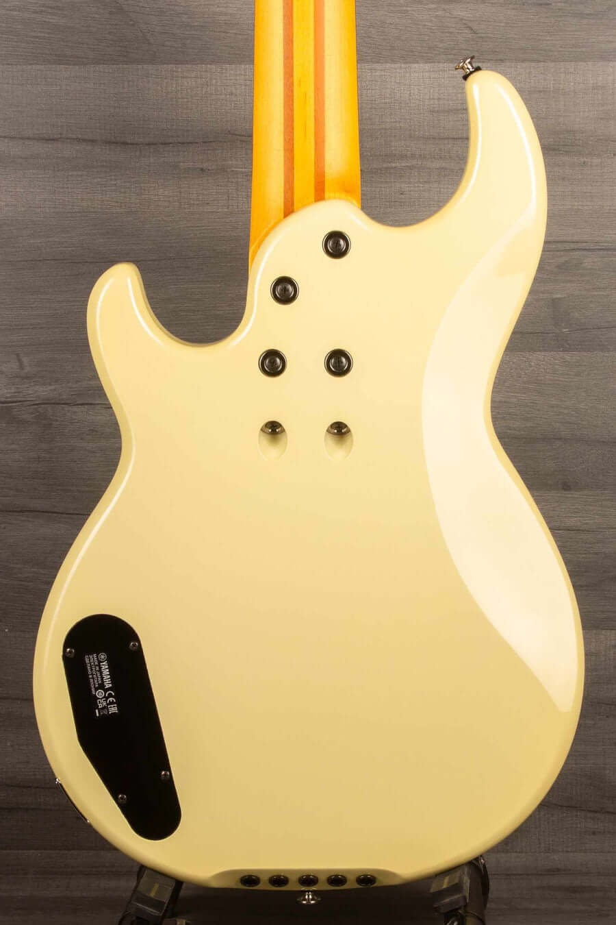 Yamaha BB P35 Pro Series 5-String Bass Guitar In Vintage White