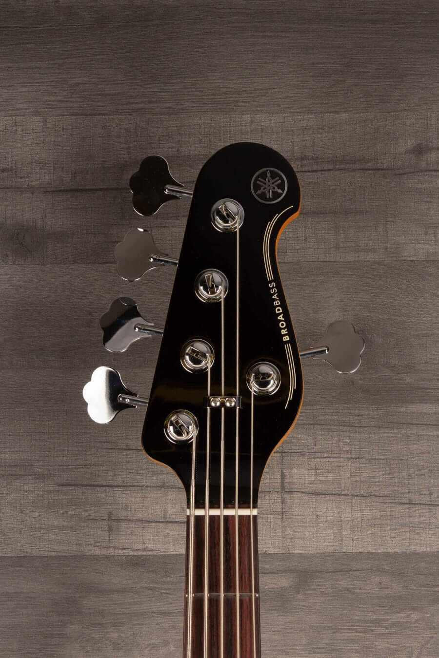 Yamaha BB P35 Pro Series 5-String Bass Guitar In Vintage White