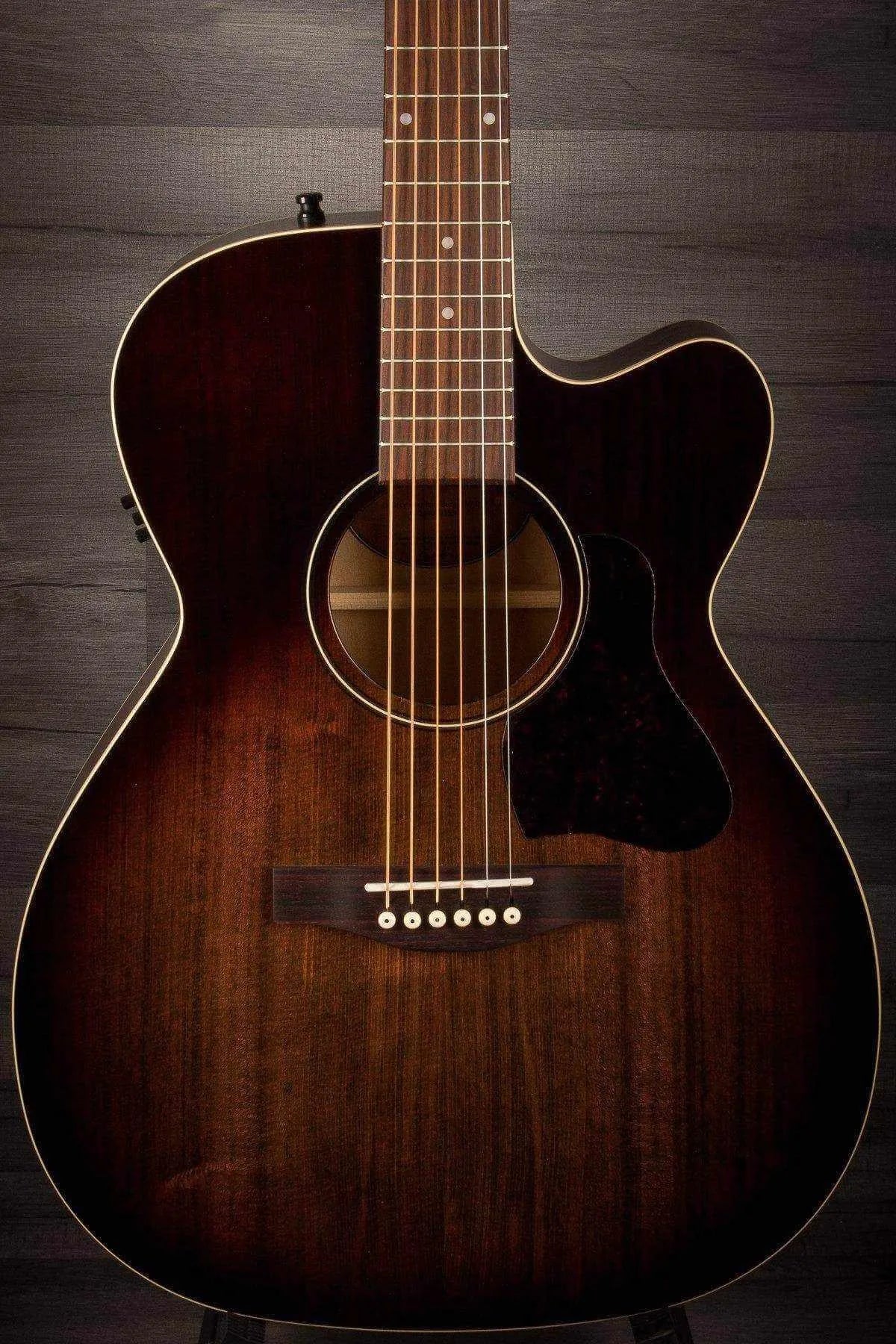 Art & Lutherie Legacy Bourbon Burst CW QIT - Acoustic Guitar