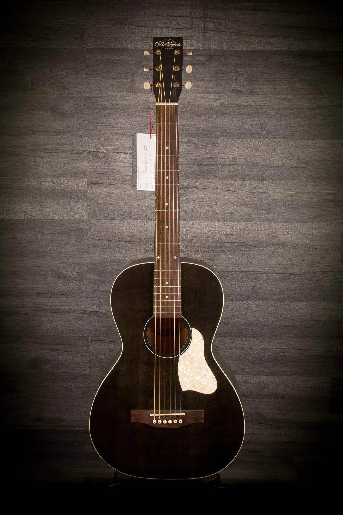 Art & Lutherie Roadhouse - Faded Black
