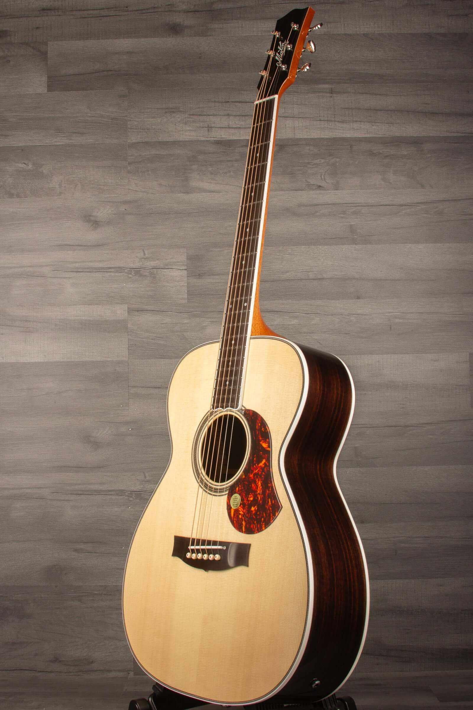 Maton Masterbuilt Classic