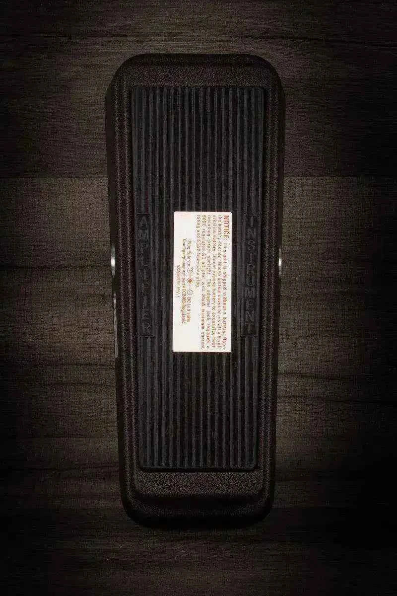 Jim Dunlop GCB95 Original Cry Baby Wah-Wah Pedal