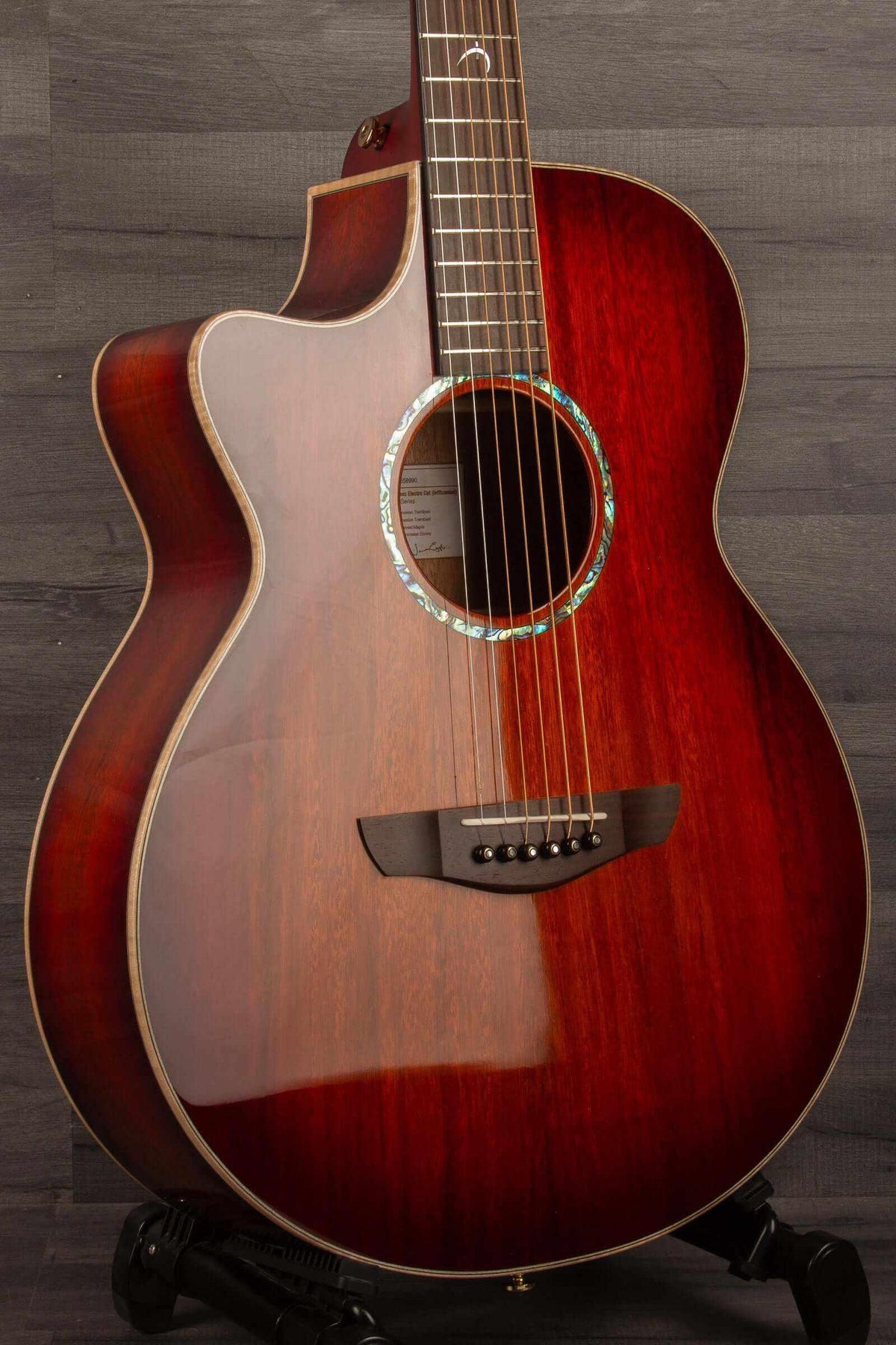 Faith BLOOD MOON Series Venus CE LH Inc Case - MusicStreet