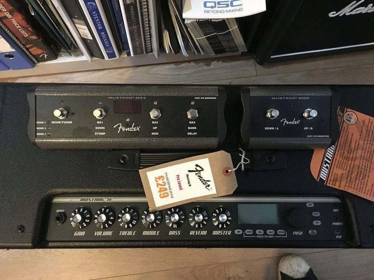 USED - Fender Mustang Iv (V2) Guitar Amplifier Inc Foot Controllers