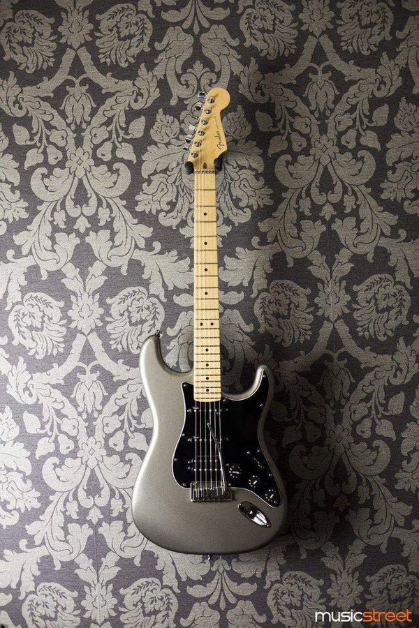 USED - Fender Stratocaster Deluxe 2011 - Tungsten