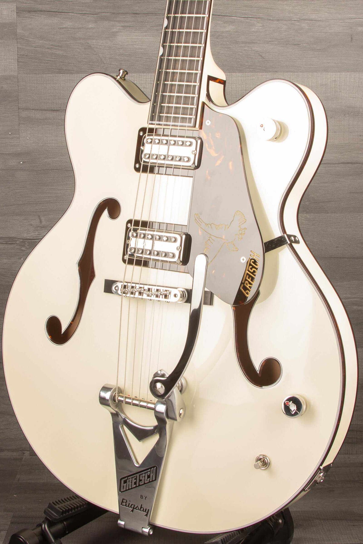 Gretsch G6636T-RF Richard Fortus Signature Falcon™ Center Block Electric Guitar with String-Thru Bigsby®, Ebony Fingerboard - Vintage White