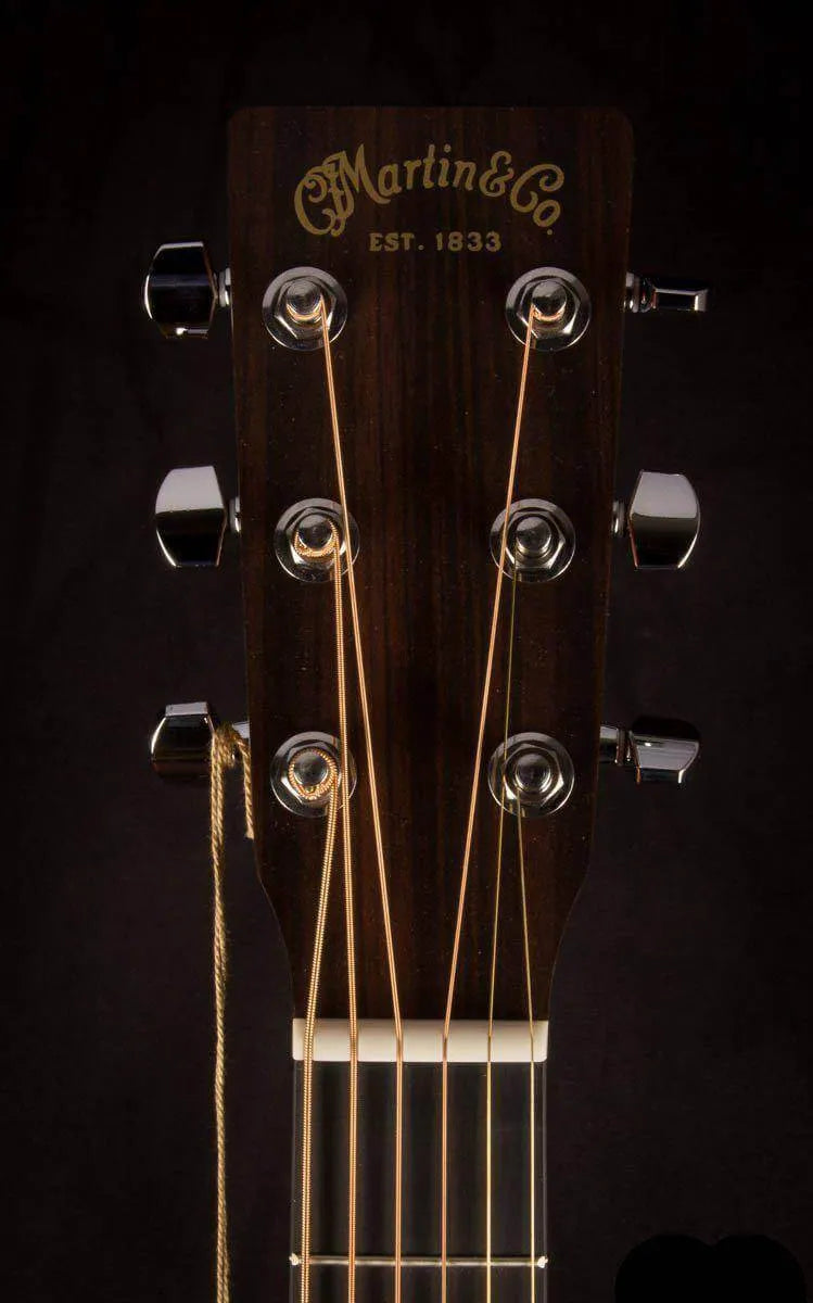 Martin Drs-2 Road Series With Case