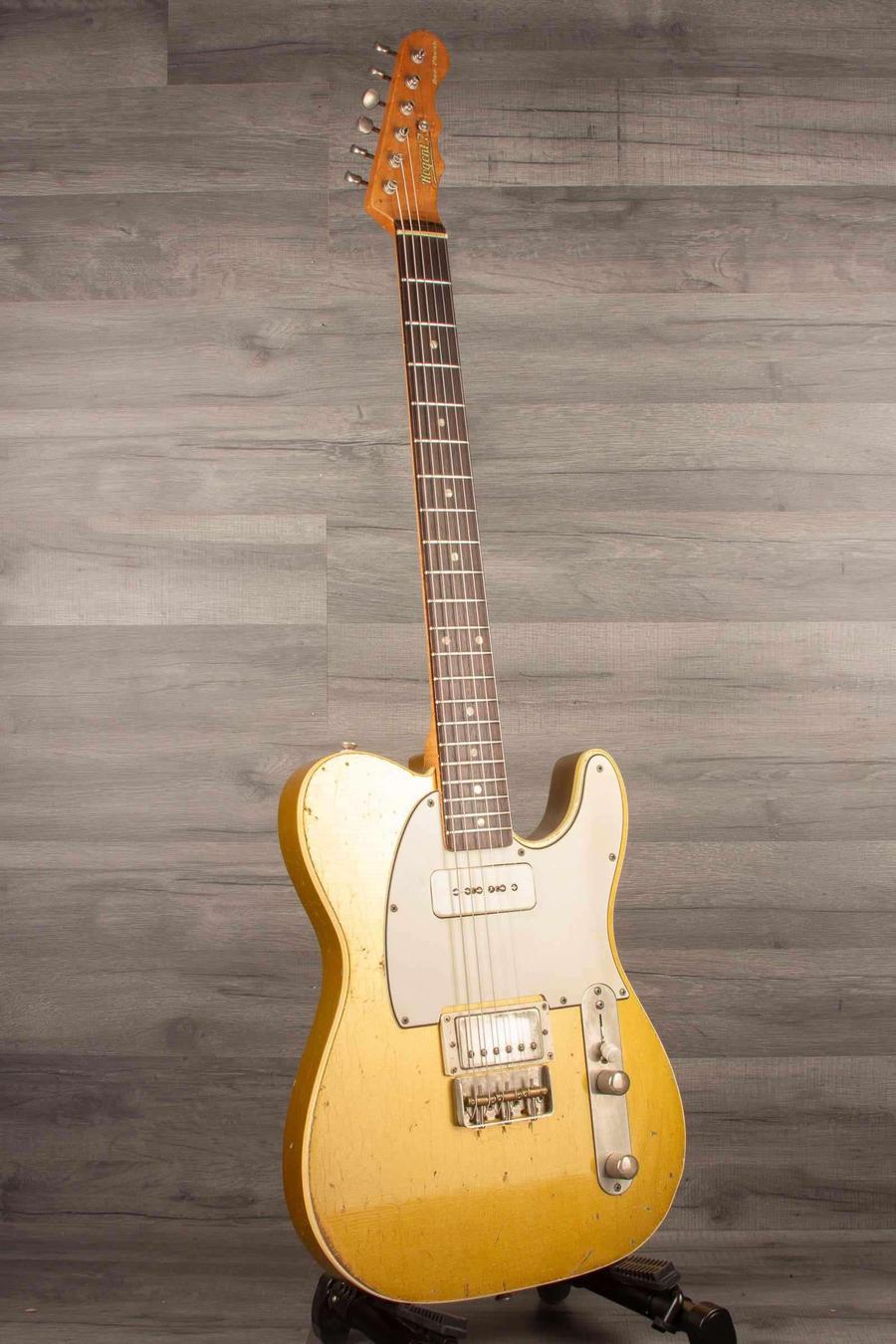 Regent 7 - Duophonic All Gold electric guitar with Birdseye Maple neck and classic vintage finish.