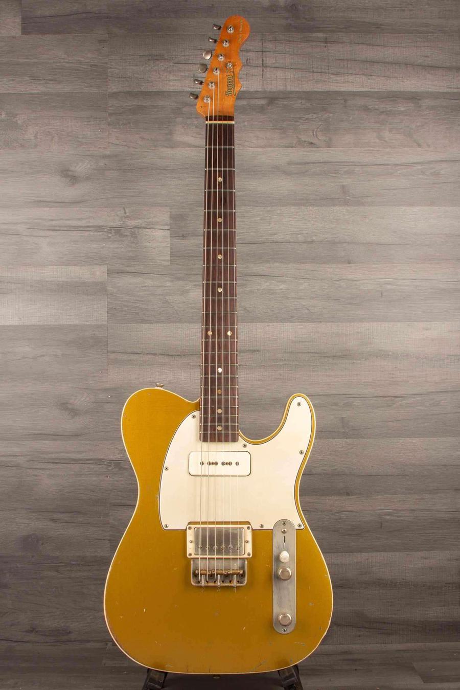 Regent 7 - Duophonic All Gold electric guitar with chunky C neck and classic design.
