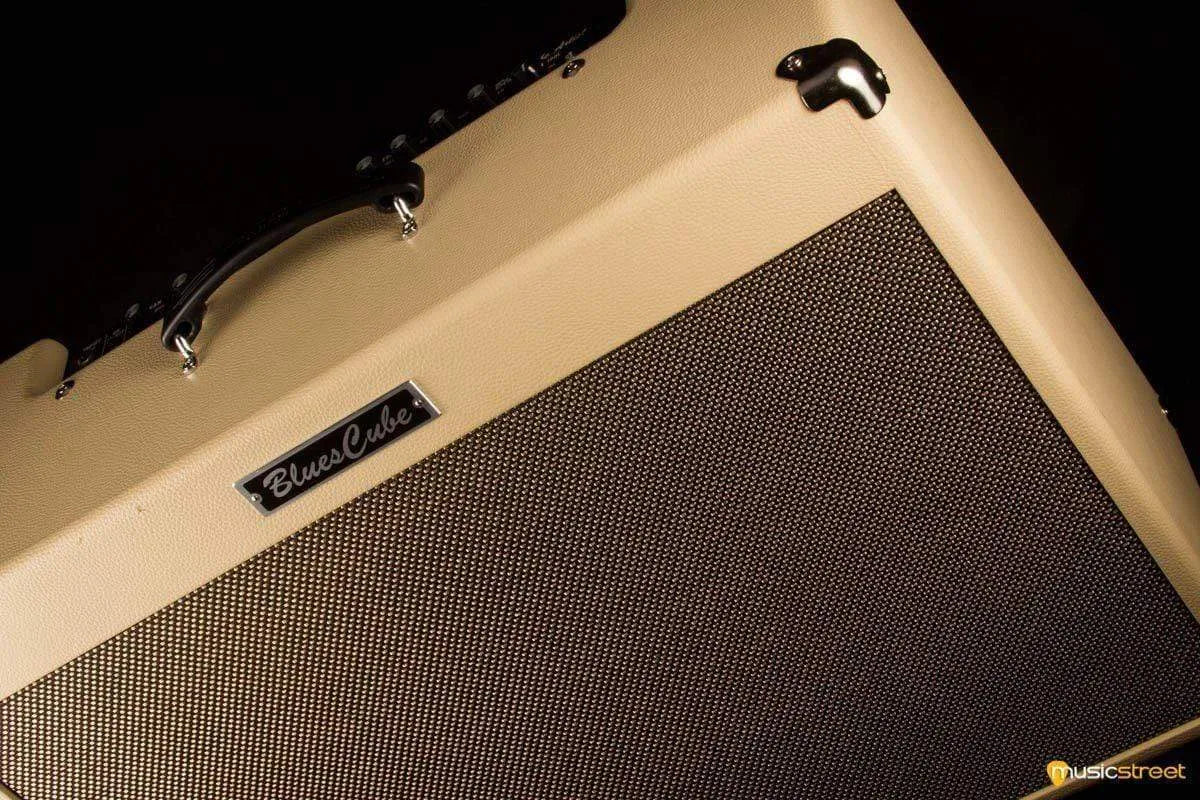 USED - Roland Bc-Art212 - Blues Cube Artist 212