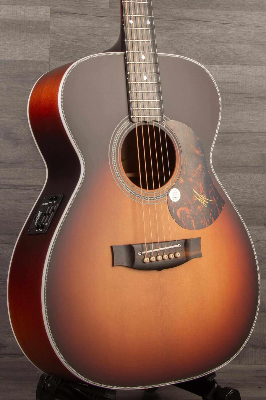 Maton Troubadour Traditional Acoustic Guitar With AP5 Pro Pickup System - Sunburst