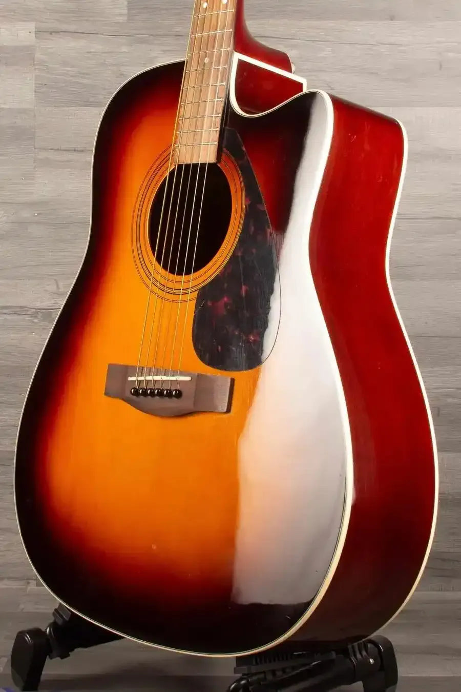 USED - Yamaha FX370C Sunburst - MusicStreet