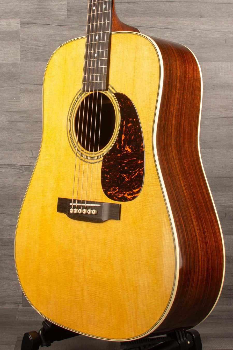 USED - Martin D-28 Acoustic guitar (2022)