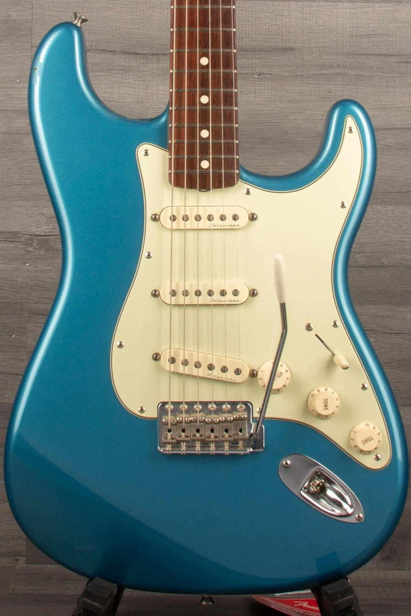 USED - Fender 2006 Classic series 60's Stratocaster, Lake Placid Blue (with noiseless pickups) - MusicStreet